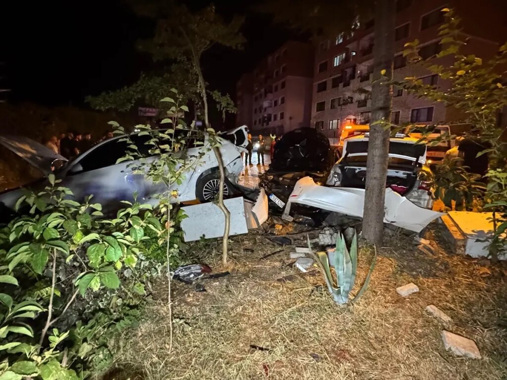 bartinda trafik kazasi alkollu surucu yaralandi zxbBPNaE