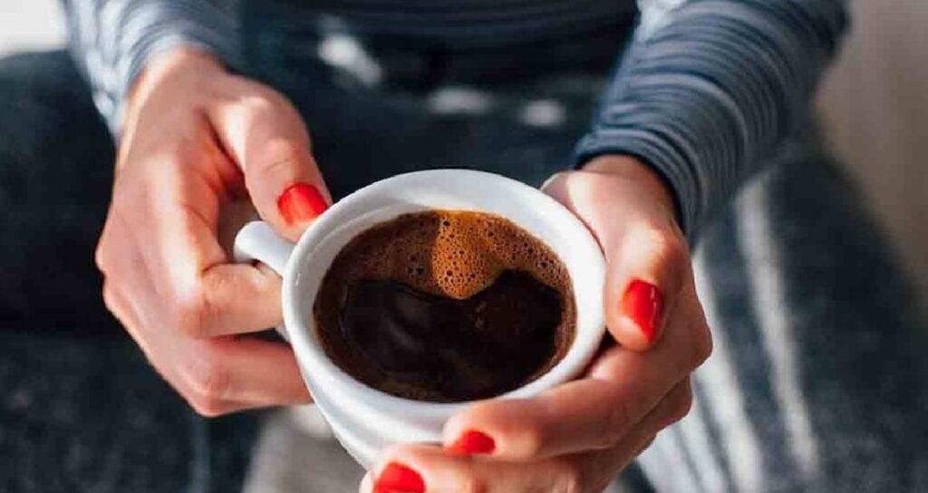 bu saatlerde sakin kahve icmeyin mutsuzluga ve depresyona surukluyor bYFUbLnN