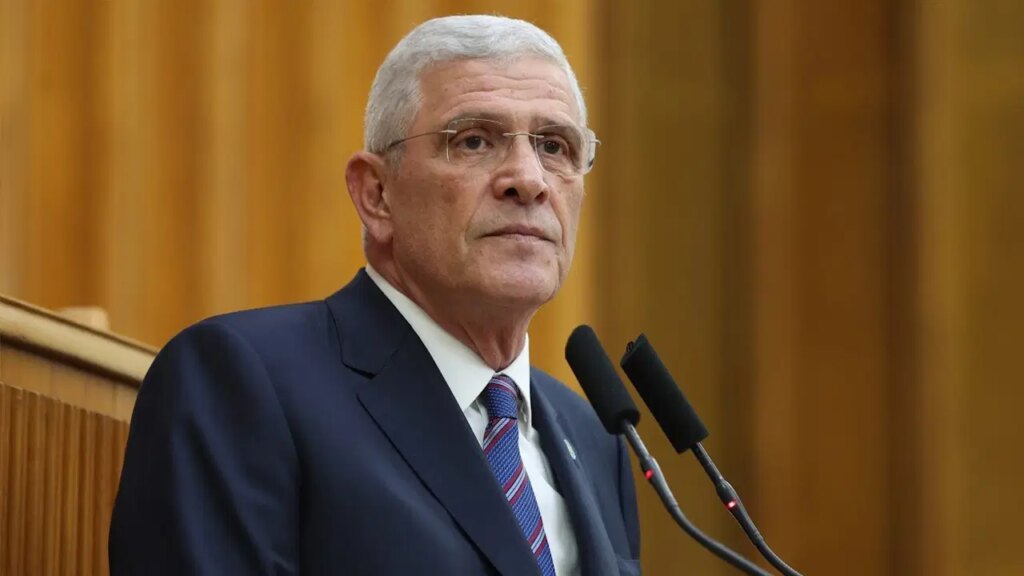 İktidara ‘Saray’ göndermesi! Dervişoğlu’ndan memur zammına tepki: ‘Bir kez daha anlaşılmaktadır ki…’