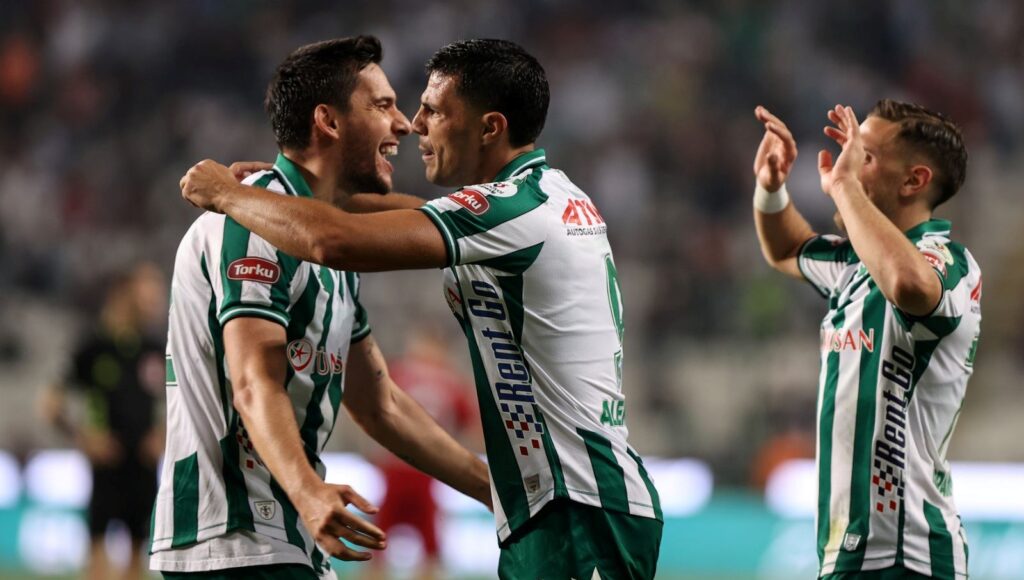 konyaspor farkli kazandi super ligde liderlige yukseldi 2 macta 7 gol MrskgJkX