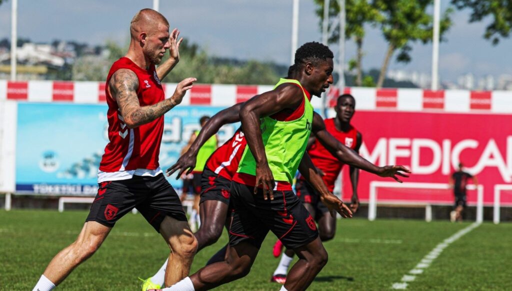 samsunsporda yabanci devrimi 10 yenitransferkatildi 9U8vfLX2