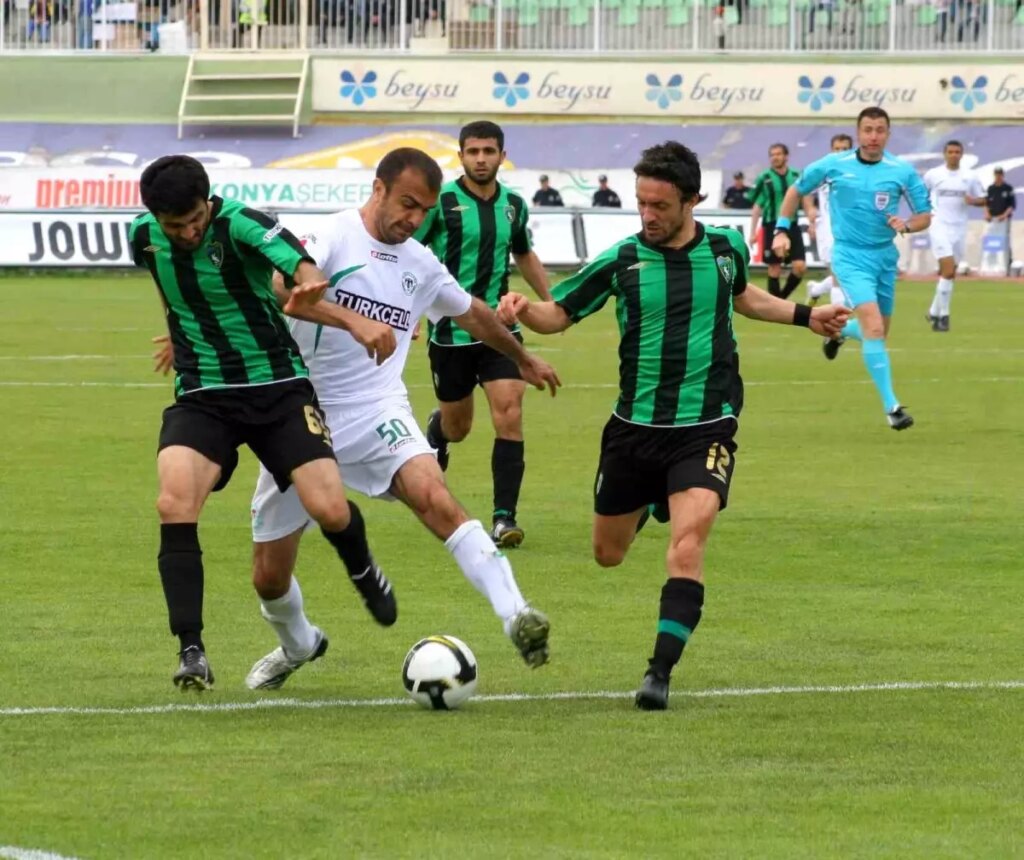 konyaspor ve kocaelispor 16 yil aradan sonra karsilasiyor heSkMkxw.jpg