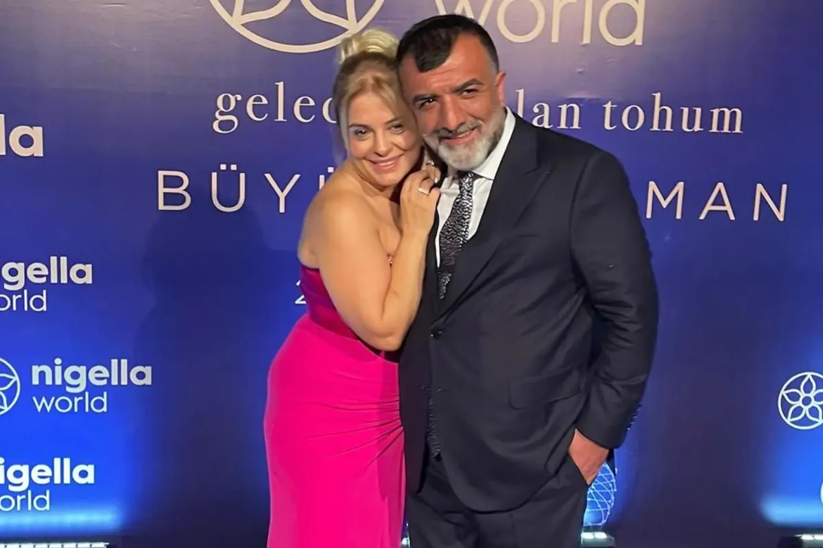 nazan ve fatih ekeye guvenilir urun zirvesinden cifte odul mKS34D99