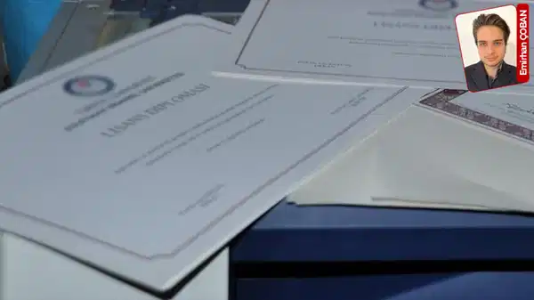 sahte diplomacilarin oyunu ortaya cikti okulunu donduran kisilere yonelmisler eUeSb8FK