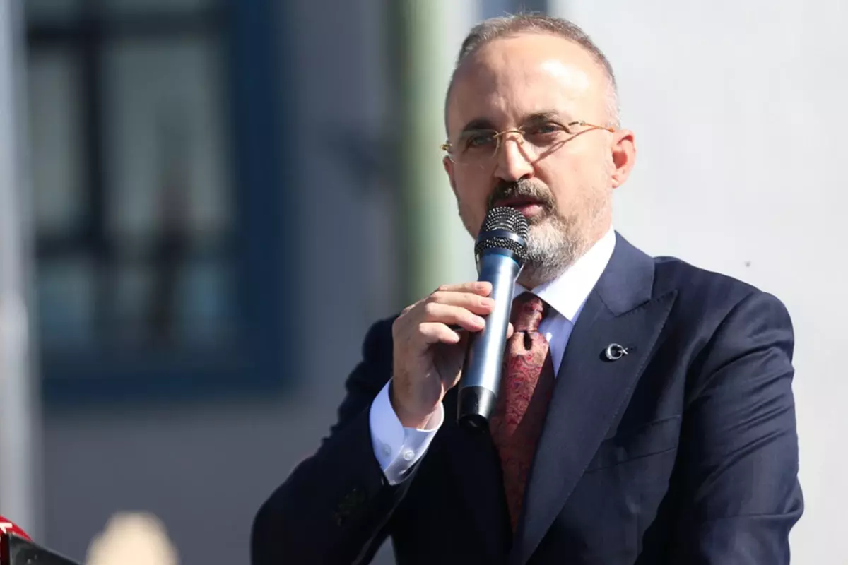 tbmmdeki ocalan sloganlarina bulent turandan tepki hic mi akilli adam yok b2MZBYhR