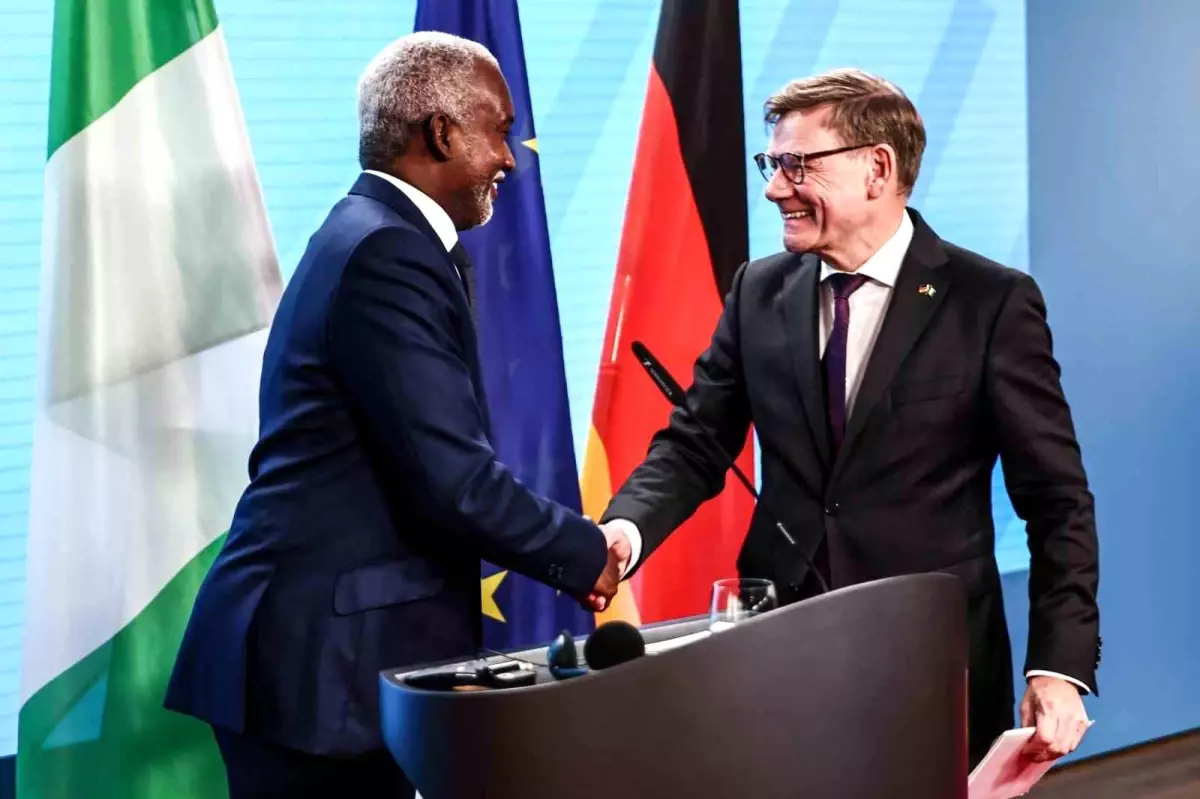 almanyada suriyelilerin geri gonderilmesi tartismasi LIXA8Fqf.jpg