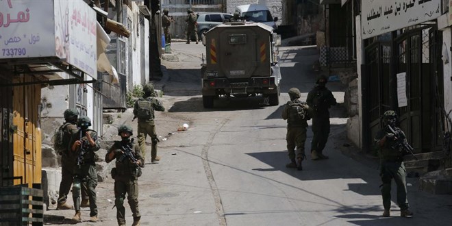 isgalci israil bati seriada 9 filistinliyi gozaltina aldi XdEgVXqE.jpg