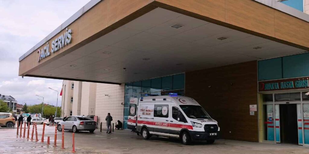 soluk-borusuna-sut-kacan-emira-bebek-oldu-pbNlB4Tr